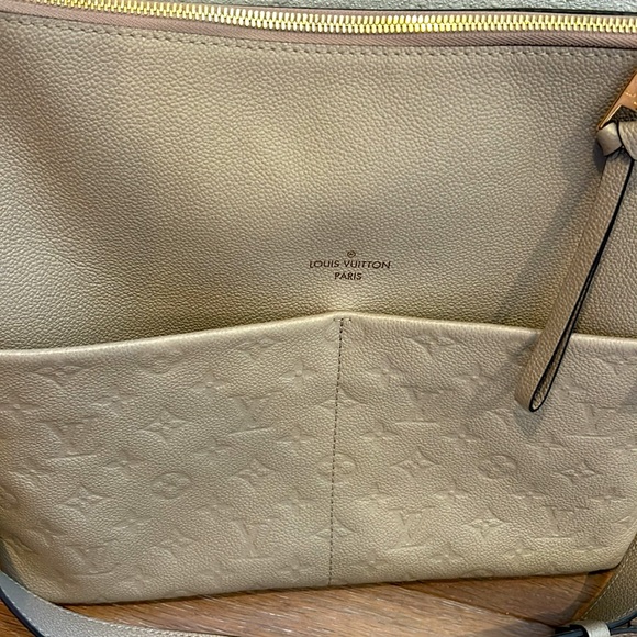 Louis Vuitton Monogram Empreinte Maida Hobo - Great Condition - Picture 7 of 16